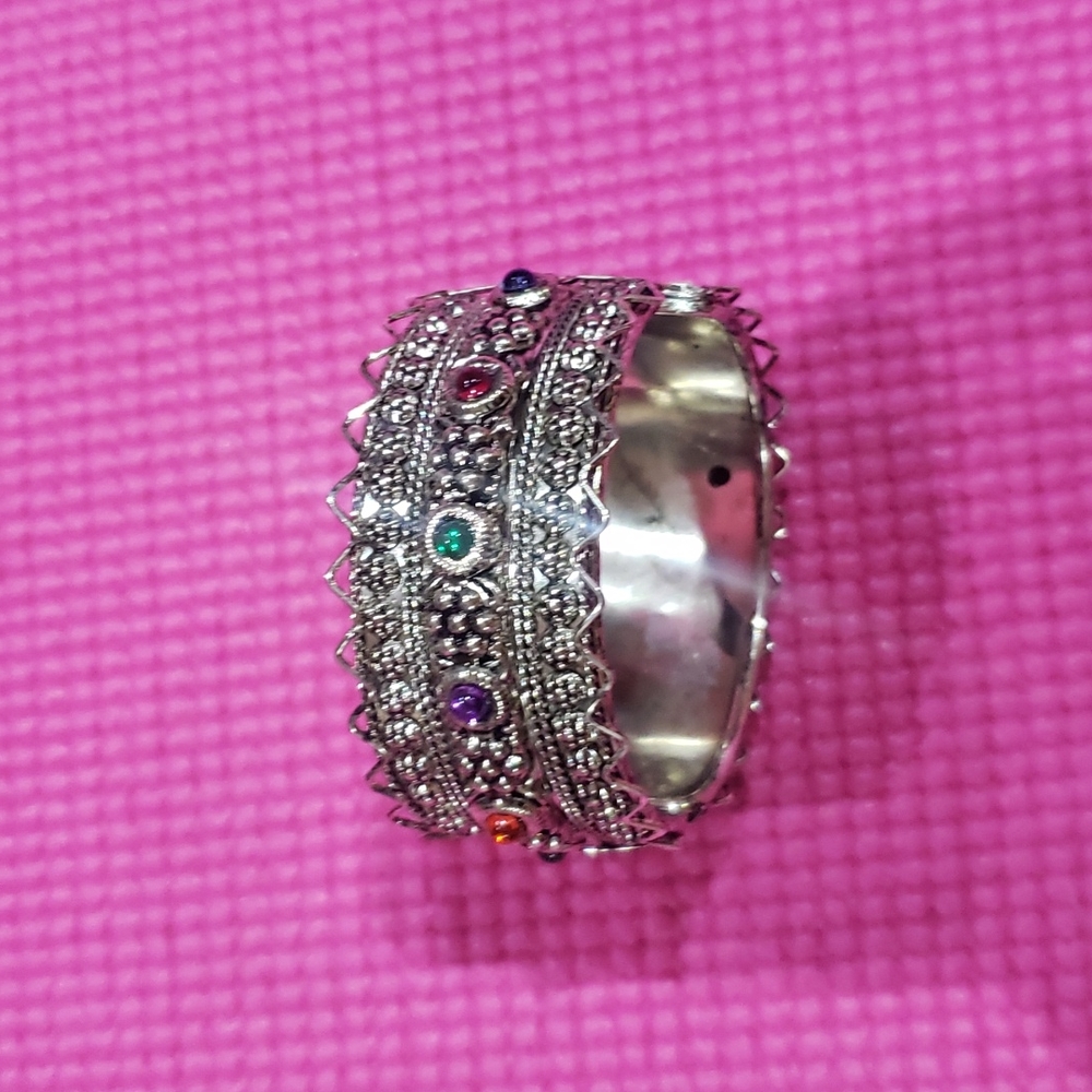 Bracelet - Picture 3 of 4